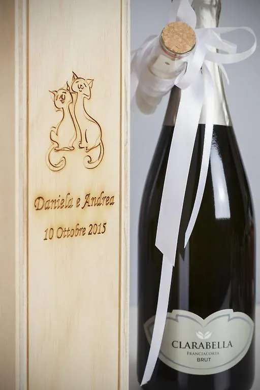 Cascina Clarabella Villa Iseo 0*,  İtalya