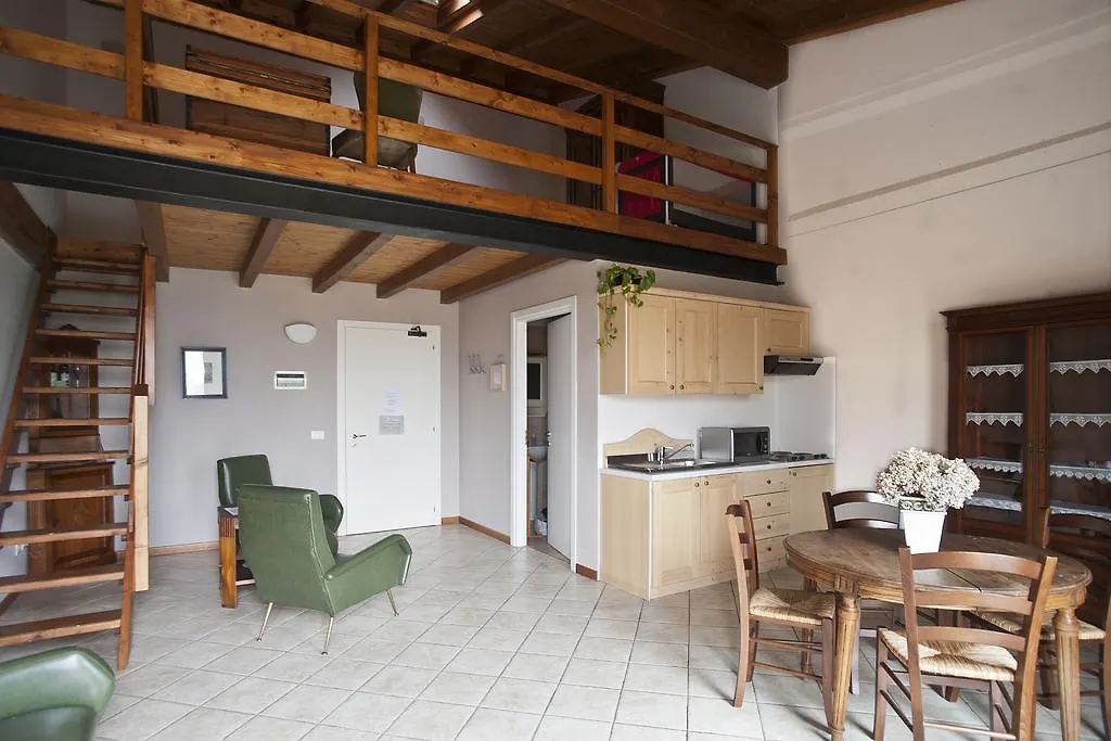Çiftlik konaklama Cascina Clarabella Villa Iseo İtalya