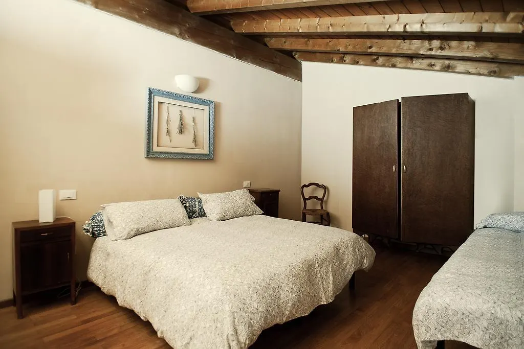 Cascina Clarabella Villa Iseo 0*,